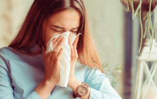 Cómo actuar ante un resfriado: diferencias con la gripe y la COVID-19